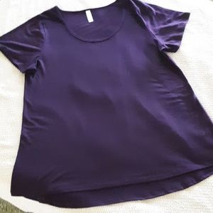 EUC LuLaRoe Classic T